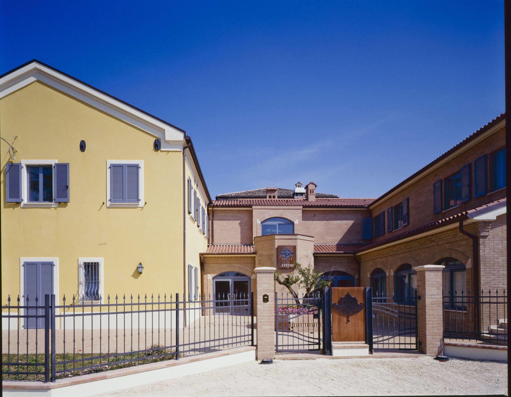 Hotel Palazzo Bello - Nuova Gestione Recanati Exterior foto